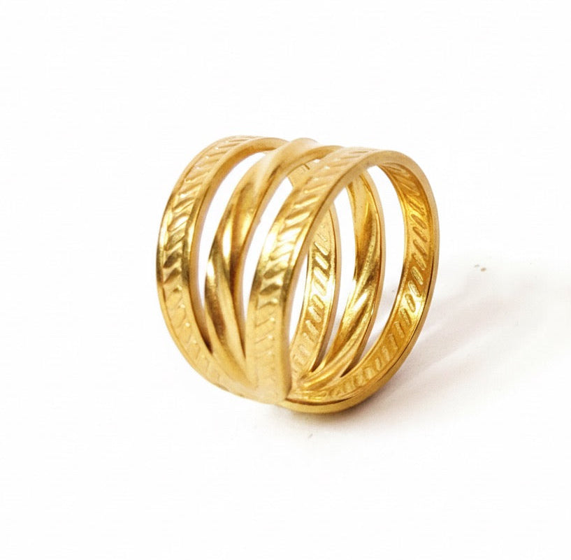Supertine Ring