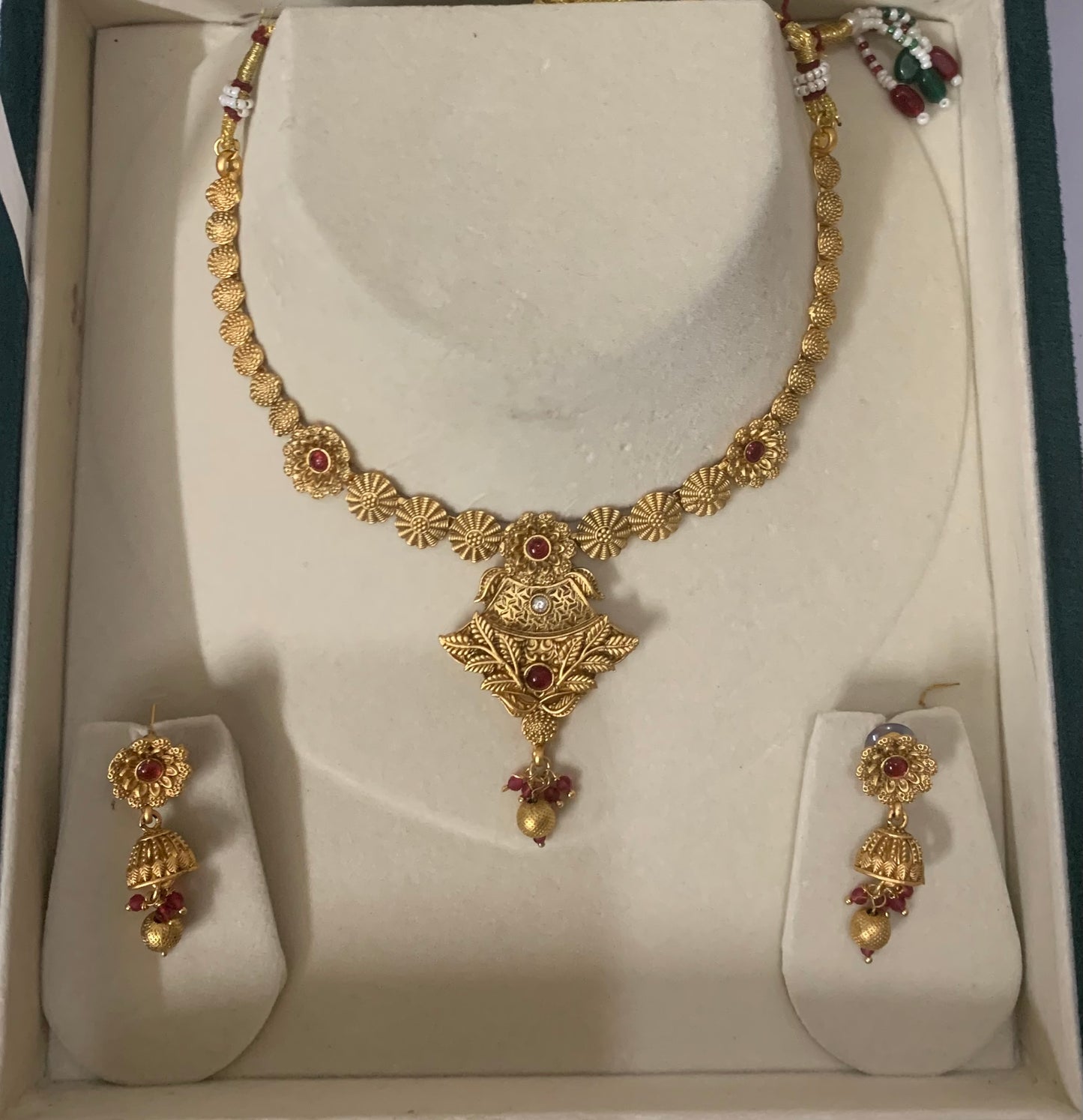 The 'Anokhi' Heritage Floral Necklace Set