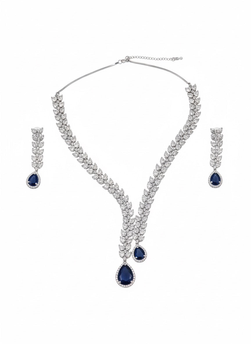 The Sapphire Stream Necklace Set)