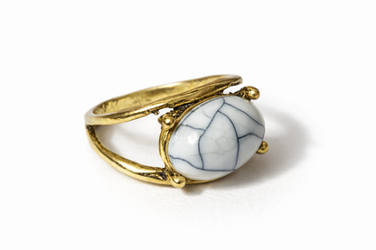 The Artemis Oval Ring