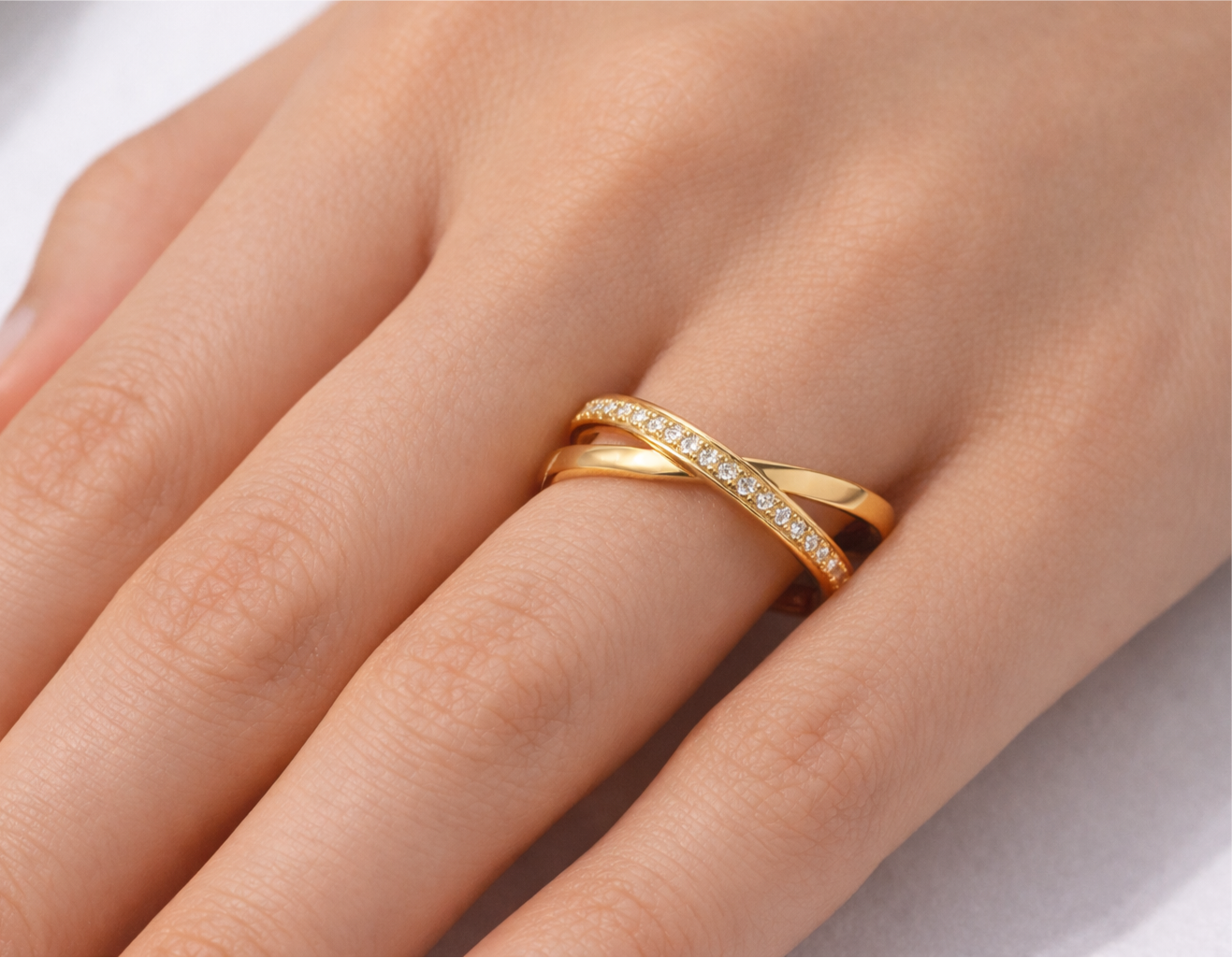 The Luna Twist Band Ring