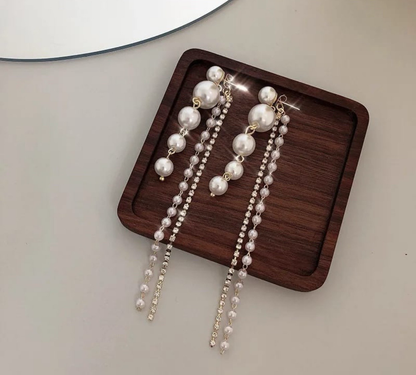 The Pearl Waterfall Earring