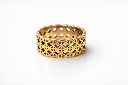 The Cyber-Link Band Ring