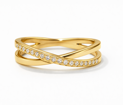 The Luna Twist Band Ring