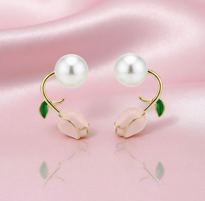 The Rose Bloom Ear Climber with Pearl Earrings