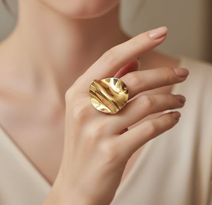 The Eternal Radiance Ring