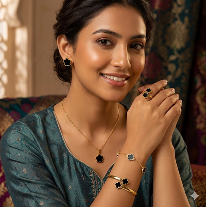 The Golden Clover Set