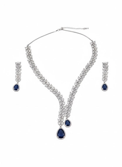 The Sapphire Stream Necklace Set)