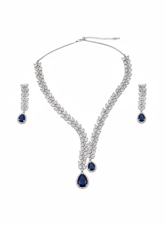 The Sapphire Stream Necklace Set)